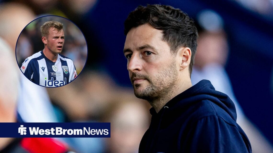 Ryan Mason looking at Aune Heggebo in circle