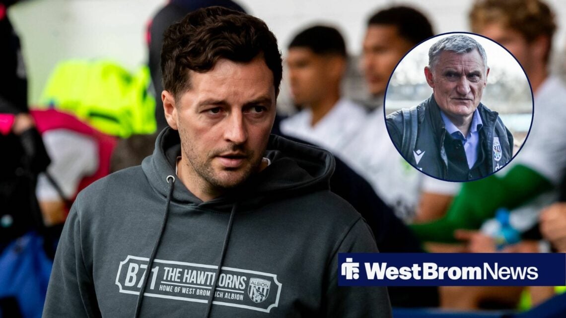 Ryan Mason looking at Tony Mowbray in circle