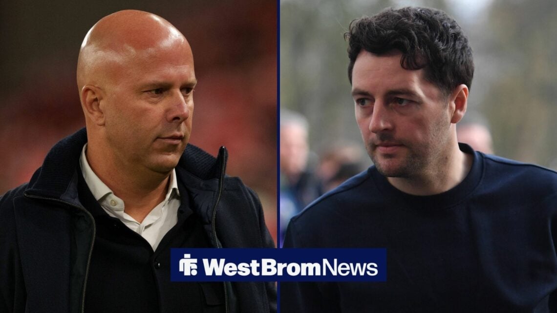 Arne Slot and Ryan Mason looking at one another.