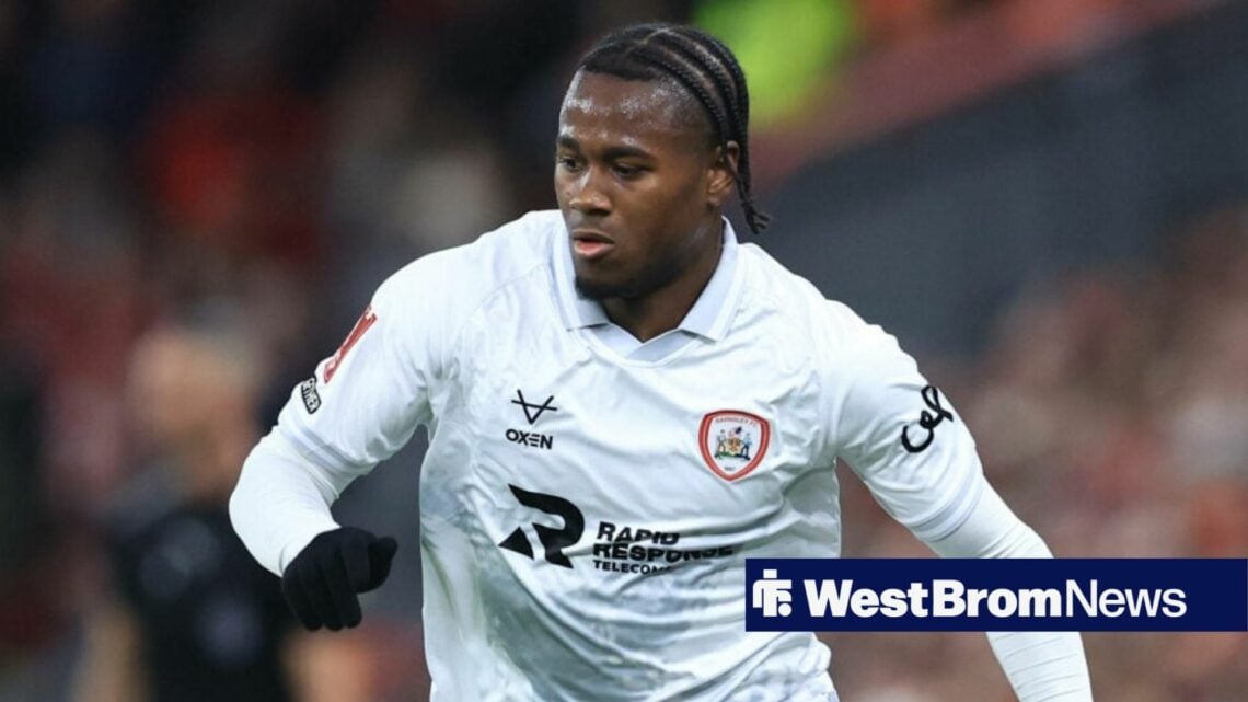 Reyes Cleary playing in a Barnsley shirt.