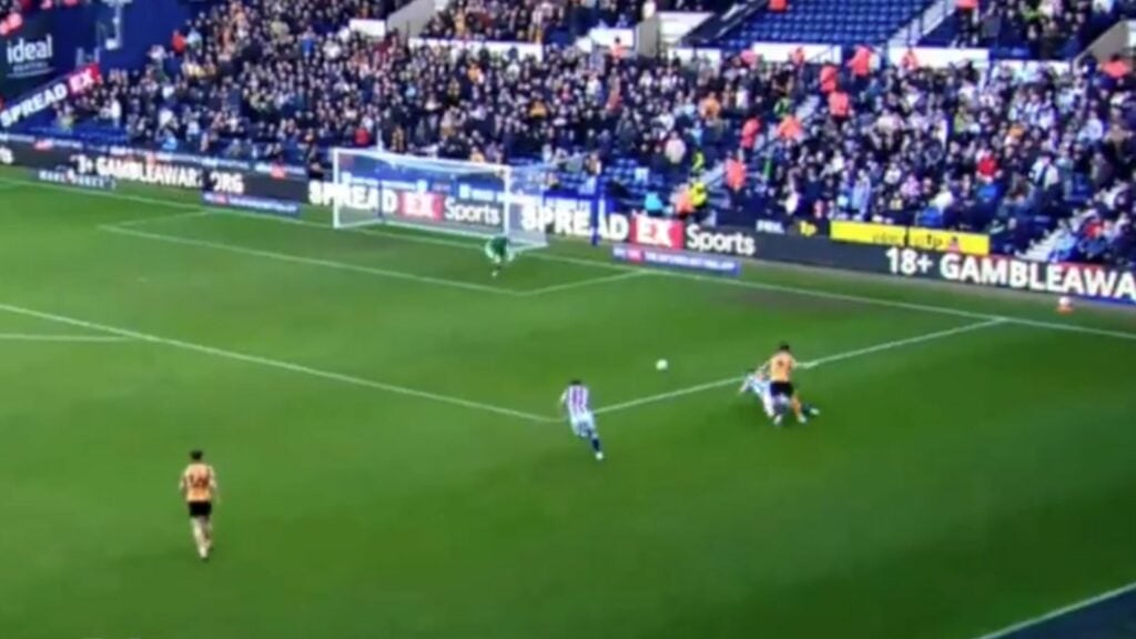 Charlie Hughes Hull City red card vs West Brom